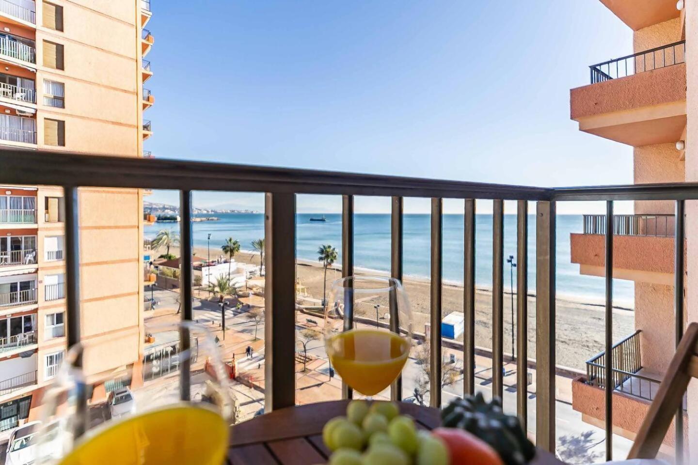 Cyv 1 Bed 1 Bath Beach View Фуэнхирола Экстерьер фото